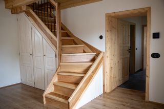 Další místo které je kompletně vybavené našimi vypínači, je nově zrekonstruovaný dům v obci Dublovice, který je nyní...